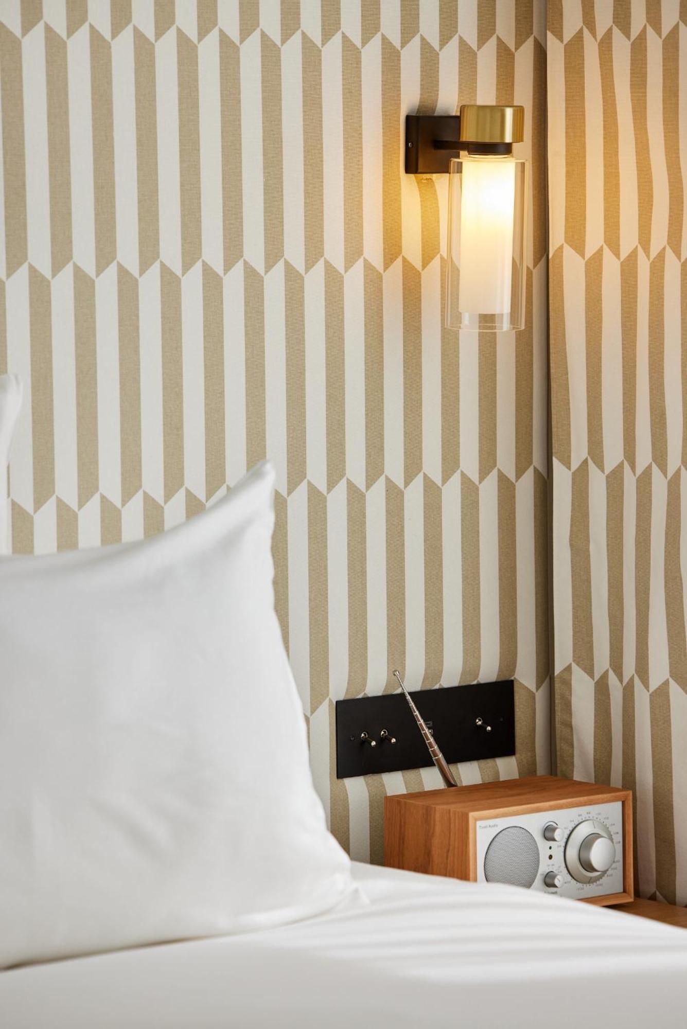 Hotel Noucha ปารีส ภายนอก รูปภาพ