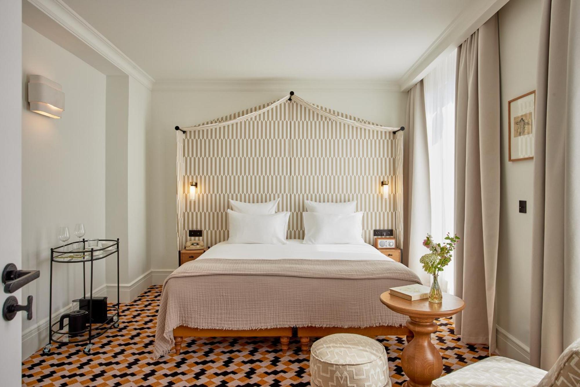 Hotel Noucha ปารีส ภายนอก รูปภาพ